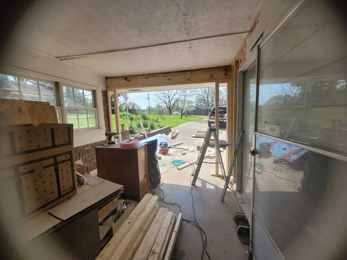 Air movers and dehumidifier for Drying & Dehumidification in St. Gabriel